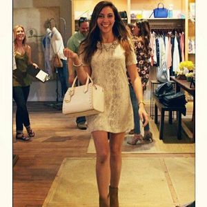 Meet your Posher, Adele